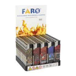 Zapalovač FARO Piezo Clans - Plynový zapalovač FARO Piezo Clans. Plnitelný zapalovač s možností nastavení výšky plamene. Prodej pouze po celém balení (displej) 50 ks. Výška zapalovače 8 cm.