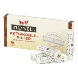 Filtry do dýmky, Stanwell, 10ks, 9mm - Celokeramické filtry do dýmky 9mm. Uhlíkový filtr do dýmky je vyroben z nechlorovaného filtrového papíru a je naplněn aktivním uhlím. Dýmkové filtry Stanwell mají velmi dobré absorpční schopnosti, výborně zachycují dehet z kondezátu a další škodliviny z tabáku. Tyto filtry do dýmky vám dopřejí suché a chladné kouření. V balení 10 ks filtrů.
